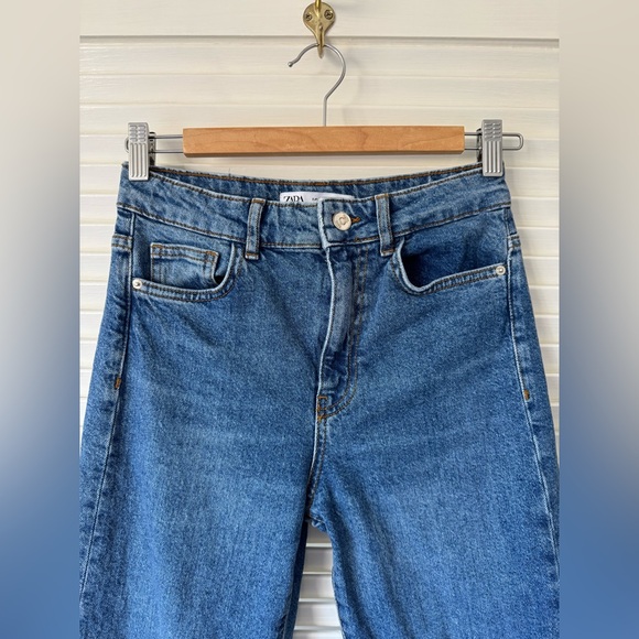 ZARA High Waisted Flare Jeans Sz 2 (26) EUR 34 - Picture 4 of 8